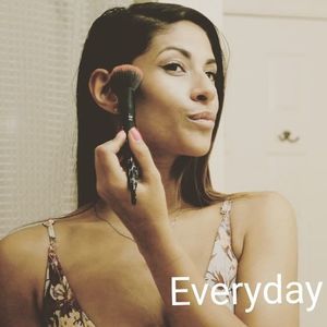 Meet your Posher, Debrah